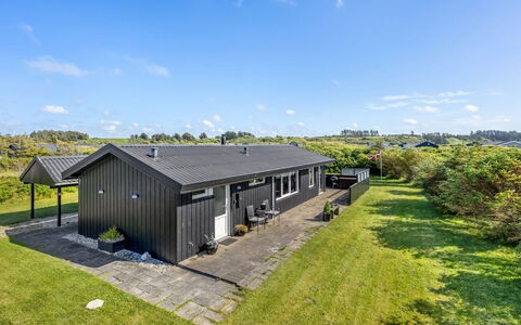 Erblin - 400M from the Sea: Biens, Ombre, Allée, Ferme