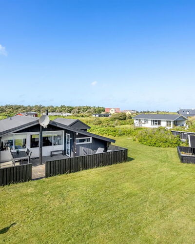 Erblin - 400M from the Sea