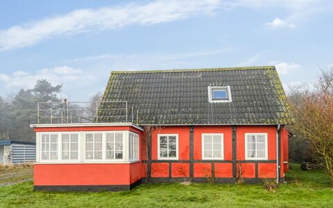 Hakon - 40M from the Sea: Maison, Toit, Domicile, Chalet, Cabanon, Batiments Jardin, Siding, Cour, Cabane En Rondins, Cabane