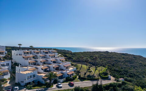 Sol Beach View Terrace: Ciel, Bleu, Horizon, Mer, Côte, Cotiers Et Relief Océaniques, Océan, Rive, Plage, Vent Wave