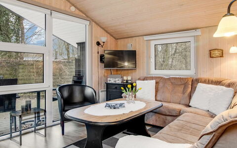 Gorica - 30Km from the Sea: Domicile, Chalet, Porche, Dur, Siding, Plate-Forme, Ombre, Planche, Biens, Batiments Jardin
