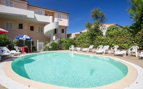 Badesi 10: Piscine, Recours, Mobilier De Jardin, Hôtel, Parapluie, Ville Resort, Balancelle, Villa, Hôtel Boutique