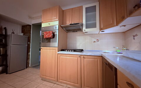 Apartment Niko, Private Garden, Wifi - Opatija: Appareil De Cuisine, Cuisine, Comptoir, Principaux Appliance, Cabinetry, Evier, Bois, Électroménager, Cuisinière, Design Intérieur