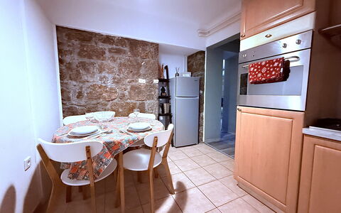 Apartment Niko, Private Garden, Wifi - Opatija: Principaux Appliance, Sol, Appareil De Cuisine, Cuisine, Sol, Design Intérieur, Électroménager, Meubles, Comptoir, Pièce