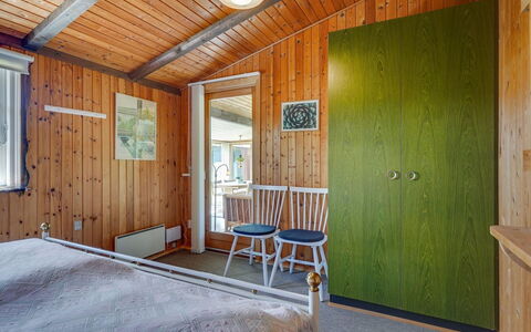 Kaarle - 400M to the Fjord: Sol, Bois, Design Intérieur, Plafond, Sol, Chambre, Pièce, Dur, Meubles, Lit