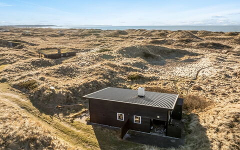 Alrike - 200M from the Sea