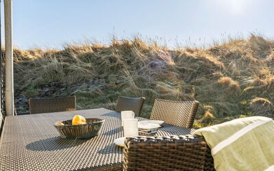 Alrike - 200M from the Sea