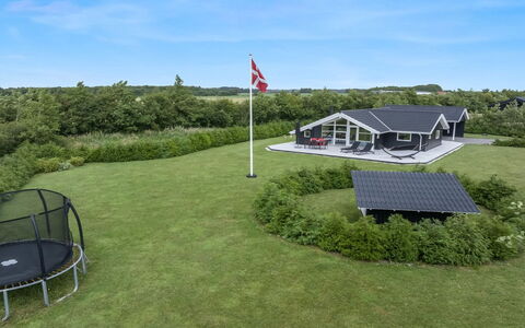 Antero - 500M to the Fjord: Maison, Domicile, Toit, Chalet, Biens, Aménagement Paysager, Batiments Jardin, Siding, Ferme