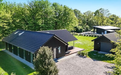 Erlinda - 300M from the Sea