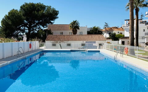 Florida Ii: Piscine, Composite, Recours, Loisir, Ombre, Hôtel, Centre De Loisirs, Ville Resort, Villa