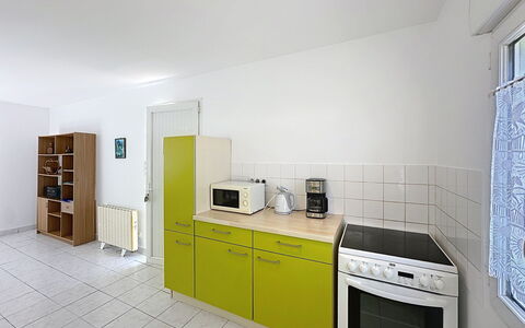 Le Chant des Sables: Sol, Cuisine, Sol, Design Intérieur, Principaux Appliance, Meubles, Appareil De Cuisine, Plafond, Pièce, Comptoir