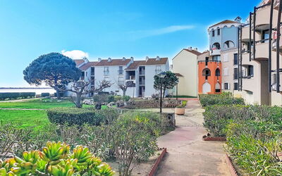 Logement:&nbsp;Dominica 972.9