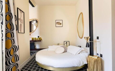 La Dolce Vita: Piscine, Recours, Appartement, Hôtel, Manoir, Villa, Ombre, Hacienda, Ville Resort