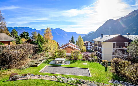 Le Souvenir: Paysage, Maison, Zone Résidentielle, Domicile, Chaîne De Montagnes, Zone Rurale, Station De Montagne, Vallée, Jardin, Alpes