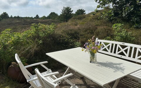 Ibbe - 3.5Km from the Sea: Meubles, Mobilier De Jardin, Table, Chaise, Tableau De Plein Air, Table Cuisine Et Salle A Manger, Ombre, Jardin, Table Basse
