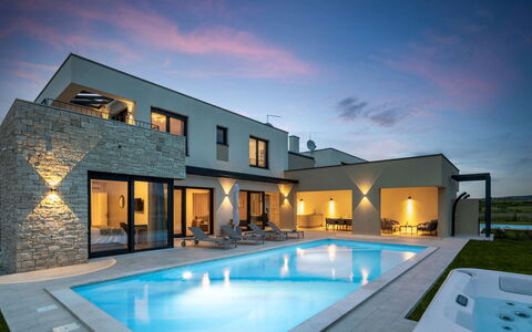 Stella: Domicile, Chalet, Biens, Ombre, Jardin, Arrière-Cour, Cour, Hacienda, Aménagement Paysager, Batiments Jardin