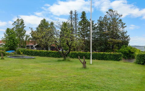 Gravers - 150M from the Sea: Toit, Maison, Domicile, Chalet, Porte, Siding, Plate-Forme, Porche, Planche, Dur
