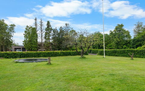 Gravers - 150M from the Sea: Toit, Maison, Domicile, Chalet, Porte, Siding, Plate-Forme, Porche, Planche, Dur