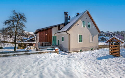 Hariata: Appartement, Condominium, Ombre, Balcon, Recours, Cour, Hôtel, Campus
