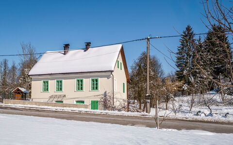 Hariata: Appartement, Condominium, Ombre, Balcon, Recours, Cour, Hôtel, Campus
