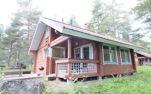 Puolukka 2: Bois, Maison, Chalet, Domicile, Toit, Siding, Zone Rurale, Cabane En Rondins, Batiments Jardin, Porche