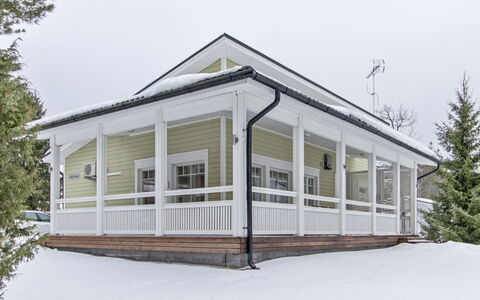 Villa Onnela: Bois, L'Hiver, Neige, Toit, Domicile, Gelé, Chalet, Porche, Siding, Fenêtre À Guillotine