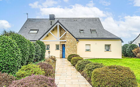 Guidel 606: Arbuste, Domicile, Toit, Chalet, Maison, Ferme, Biens, Jardin, Allée, Aménagement Paysager