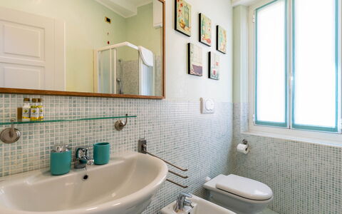 Sanremo Zampilli e Mare: Luminaire Plomberie, Design Intérieur, Salle De Bains, Sol, Lavabo, Sol, Évier, Robinet, Plomberie, Tuile