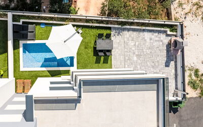 Sunny Pool