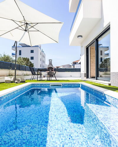 Sunny Pool