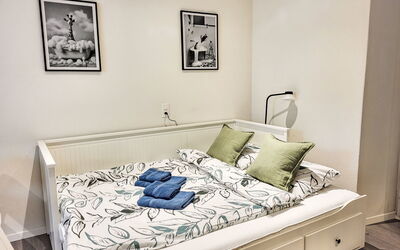 White Locarno Apt.1