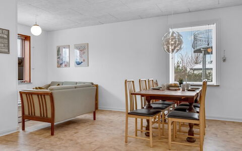 Jantje - 200M from the Sea: Bois, Domicile, Porche, Plate-Forme, Dur, Toit, Tache De Bois, Parquet, Eco Hôtel