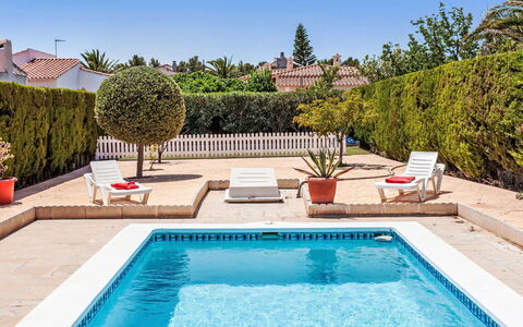 Palmera Ii: Piscine, Recours, Mobilier De Jardin, Composite, Loisir, Caractéristique De L'Eau, Eco Hôtel, Jardin, Aménagement Paysager, Ombre