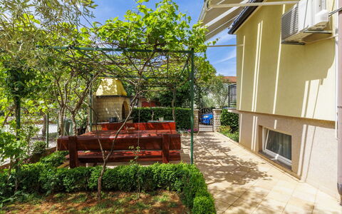 Poreč 128: Arbuste, Jardin, Ombre, Cour, Arrière-Cour, Aménagement Paysager, Clôture, Cour, Eco Hôtel, Accueil Escrime