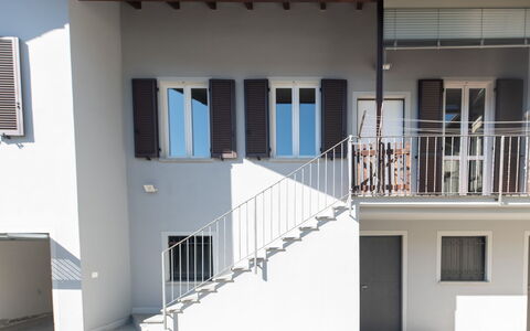 Maria: Navire, Bateau, Appartement, Marina, Mobilier De Jardin, Ombre, Bateaux Et Nautique - Materiel Et Fournitures, Balcon, Recours, Quai