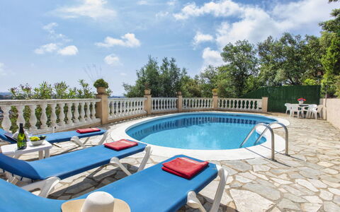 Bella Vista: Bleu, Piscine, Meubles, Mobilier De Jardin, Recours, Loisir, Eco Hôtel, Chaise, Thermes, Balancelle