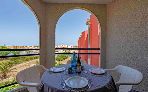 Le Barcarès 974: Chaise, Cuisine, Table Cuisine Et Salle A Manger