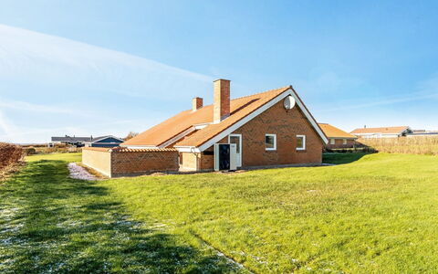 Nikolce - 300M to the Fjord: Ciel, Herbe, Toit, Maison, Architecture, Domicile, Chalet, Plaine, Zone Rurale, Lot Terre