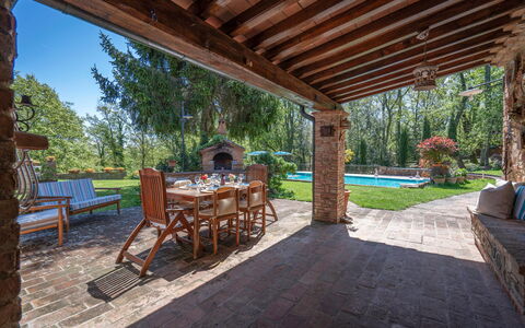 Grace Home, Pool, Wifi, Gambassi Terme: Meubles, Bois, Chaise, Table, Mobilier De Jardin, Ombre, Jardin, Biens, Brique, Arrière-Cour