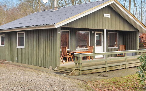 Angret - 200M from the Sea: Maison, Toit, Domicile, Chalet, Biens, Ferme, Villa, Porche, Siding