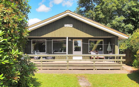 Angret - 200M from the Sea: Maison, Toit, Domicile, Chalet, Biens, Ferme, Villa, Porche, Siding