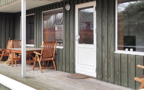 Angret - 200M from the Sea: Maison, Toit, Domicile, Chalet, Biens, Ferme, Villa, Porche, Siding
