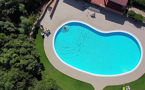 La Veranda di Mirko: Piscine, Loisir, Recours, Thermes, Mobilier De Jardin, Vacances, Ville Resort, Caractéristique De L'Eau, Hacienda, Hôtel