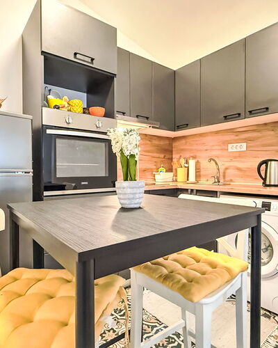 Martina: Meubles, Design Intérieur, Appareil De Cuisine, Sol, Principaux Appliance, Cuisine, Bois, Sol, Comptoir, Pièce