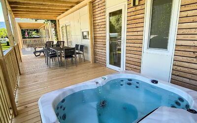 Ossiach 400: Bois, Tache De Bois, Composite, Plate-Forme, Recours, Dur, Piscine, Ombre, Parquet, Eco Hôtel