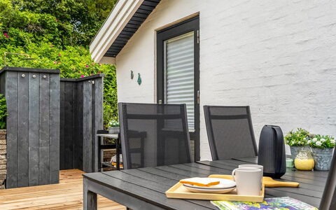 Annemone - 900M from the Sea: Biens, Ombre, Allée, Ferme