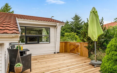 Annemone - 900M from the Sea: Biens, Ombre, Allée, Ferme