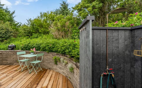 Annemone - 900M from the Sea: Biens, Ombre, Allée, Ferme