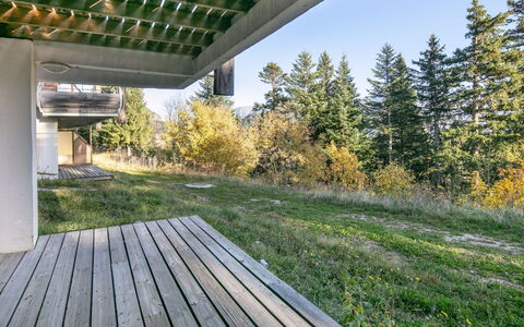 V. du Bachat Arolles B: Appartement, Balcon, Chaise, Ombre, Mobilier De Jardin, Daylighting, Aluminium