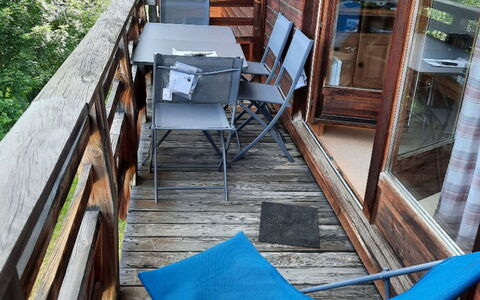 Les Bouquetins: Cuisine, Comptoir, Cabinetry, Design Intérieur, Appareil De Cuisine, Sol, Meubles, Bois, Principaux Appliance, Plafond